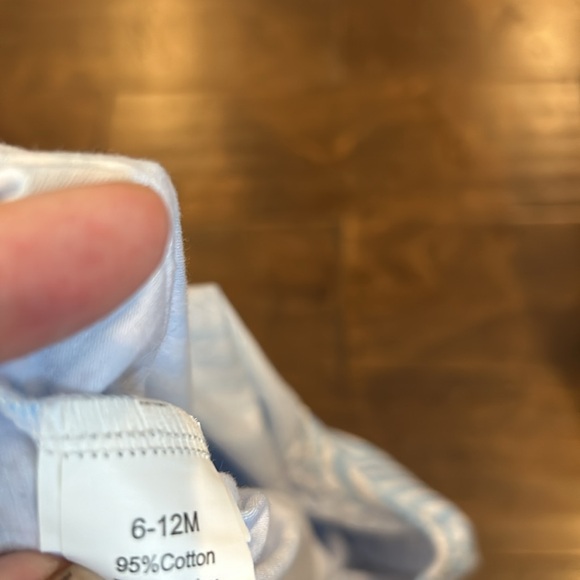 Monogrammed Christmas letter G striped blue and white long sleeve onesie - Picture 4 of 4